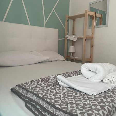 Dama Hostelbb نابولي المظهر الخارجي الصورة