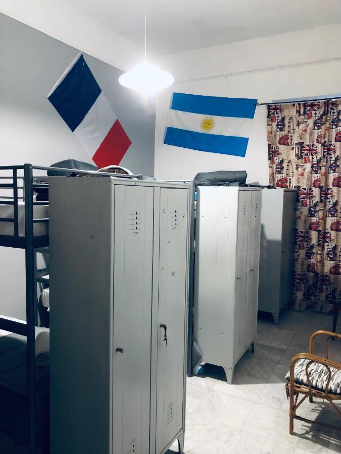 Dama Hostelbb نابولي المظهر الخارجي الصورة