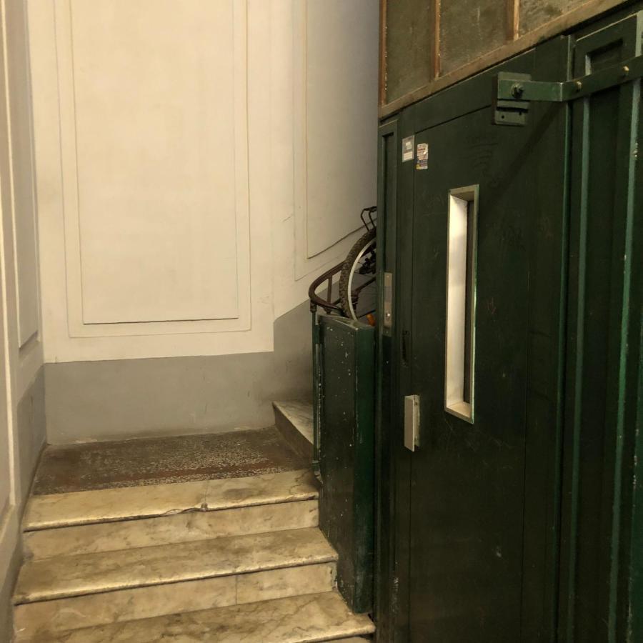 Dama Hostelbb نابولي المظهر الخارجي الصورة