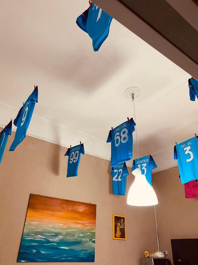 Dama Hostelbb نابولي المظهر الخارجي الصورة